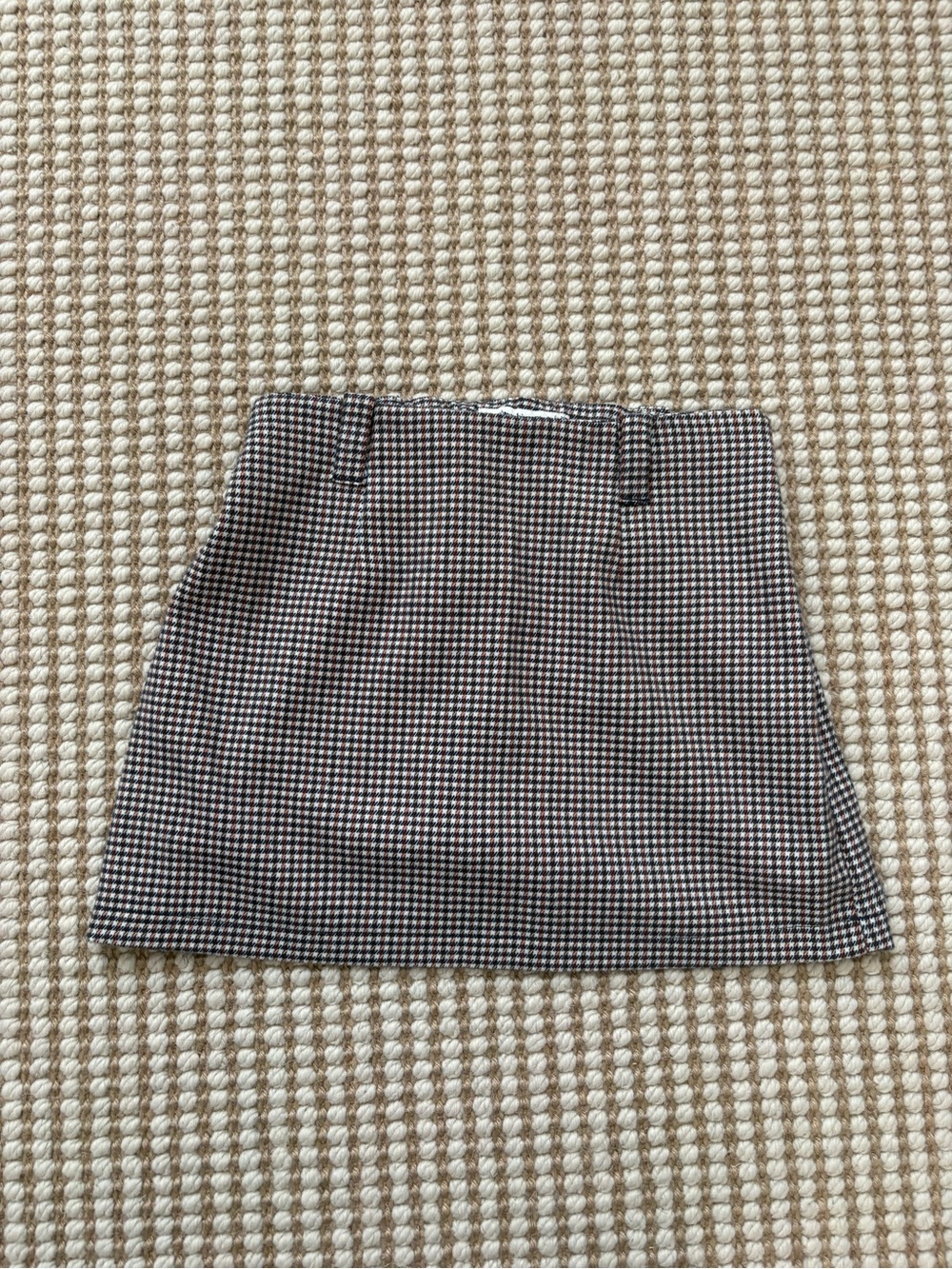 Abercrombie & Fitch Houndstooth Mini Skirt in Black and White